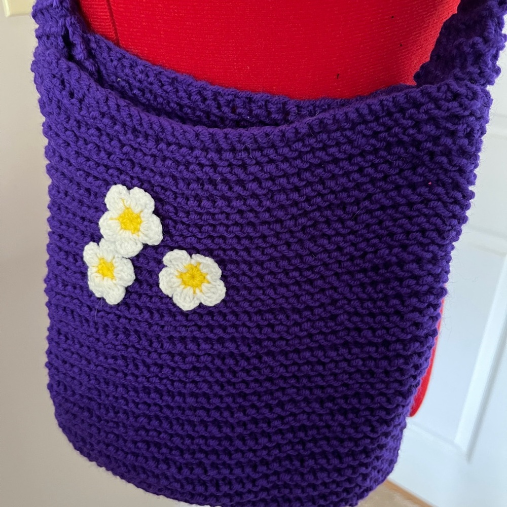 Handmade Purple Knitted Crossbody Bag w/ Crocheted Daisies 🌼